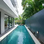 Villa Cora Seminyak Walk To Double Six Beach
