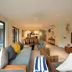 Villa Cora Seminyak Walk To Double Six Beach